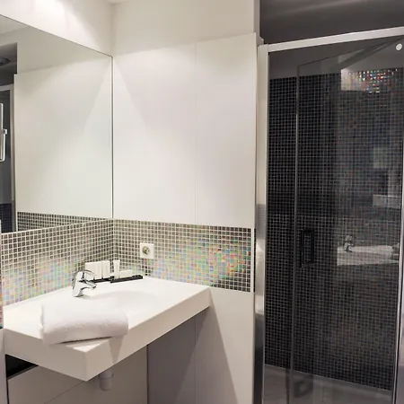 Le Grand By Collection Hotel 3*