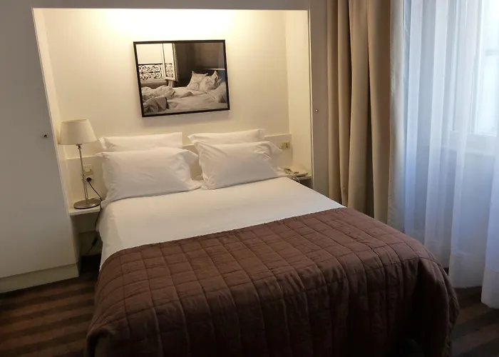 Le Grand By Collection