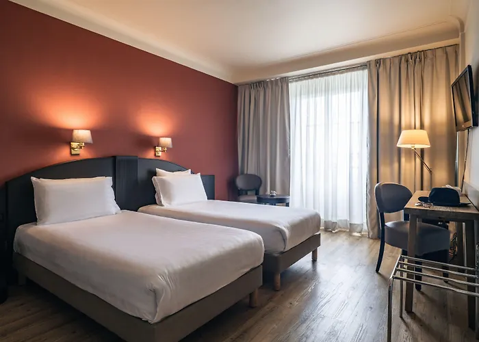 Le Grand By Collection Hotel 3*