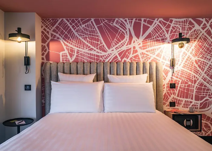 Le Grand By Collection Hotel 3*