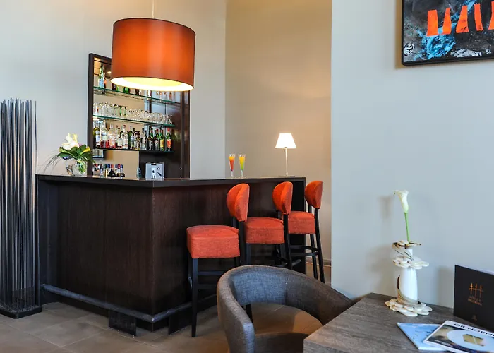 Le Grand By Collection