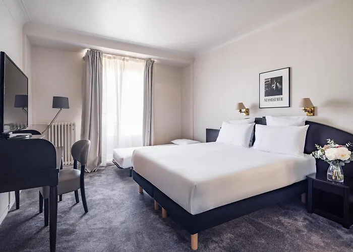 Le Grand By Collection