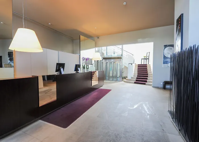 Le Grand By Collection Hotel