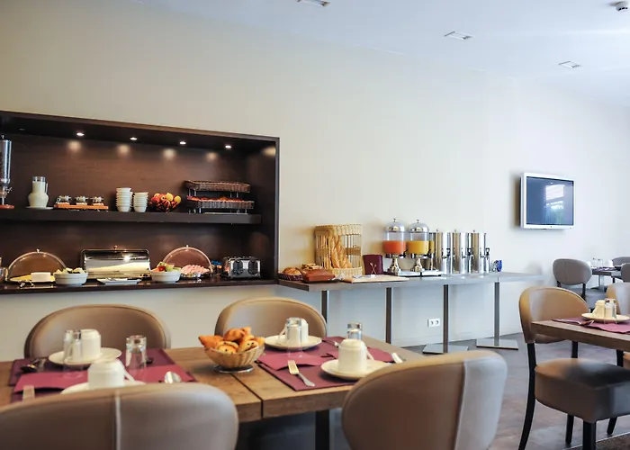 Le Grand By Collection Hotel 3*